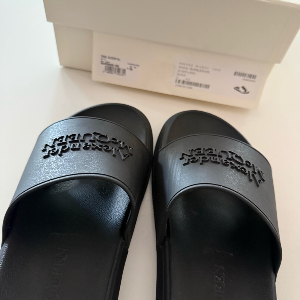 Alexander McQueen Black Logo Slide Sandals - Picture 3 of 4